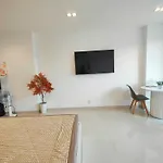 Can Ho 1 Phong Ngu Luxury Gan San Bay